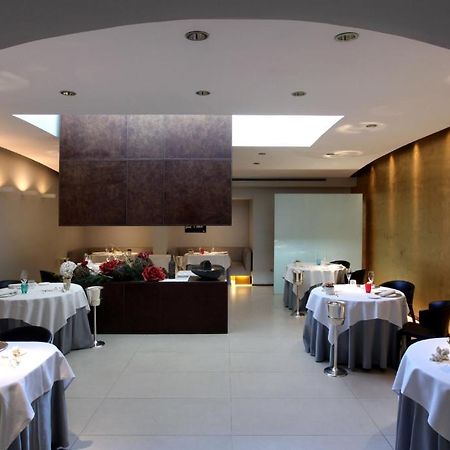 Parizzi Suites & Restaurant 파르마 외부 사진