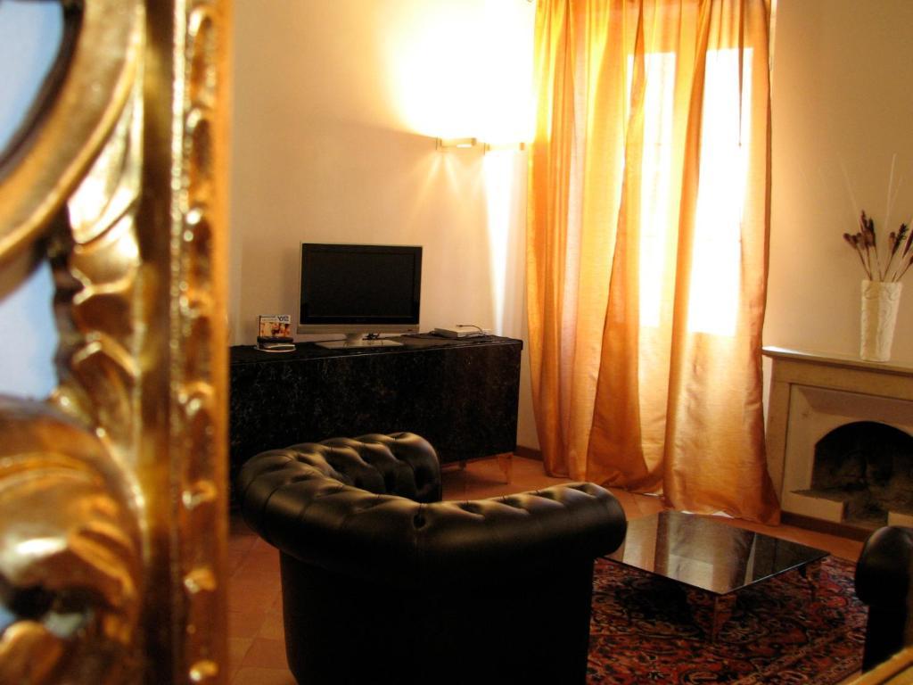 Parizzi Suites & Restaurant 파르마 객실 사진